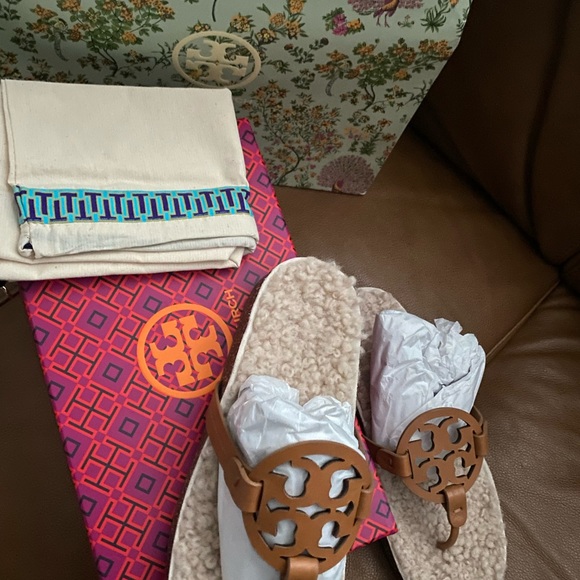 Tori Burch shearling slides - Picture 4 of 6